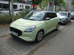 Gelb Gebraucht 2025 Suzuki Swift Comfort Limousine | 18.999 € (Fairer Preis)