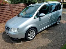 Silber Gebraucht 2004 VW Touran Van / Kleinbus | 3.950 € (Teuer)