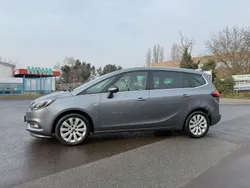 Grau Gebraucht 2017 Opel Zafira Tourer Van / Kleinbus | 15.950 € (Fairer Preis)