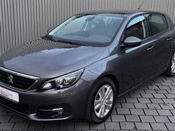Grau Gebraucht 2021 Peugeot 308 Active Kleinwagen | 12.900 € (Guter Preis)