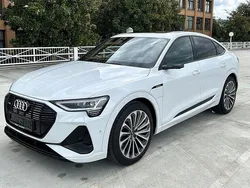 Gletscherweiß Gebraucht 2022 Audi e-tron Sport SUV | 40.900 € (Etwas zu teuer)