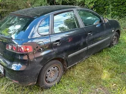 Schwarz Gebraucht 2008 Seat Ibiza Kleinwagen | 390 €