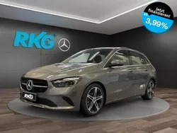 Grau Gebraucht 2025 Mercedes B200 Progressive Van / Kleinbus | 41.890 € (Teuer)