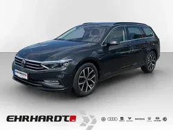 Grau Gebraucht 2021 VW Passat Business Kombi | 27.490 € (Fairer Preis)