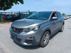 Grau Gebraucht 2019 Peugeot 3008 SUV | 12.500 € (Guter Preis)