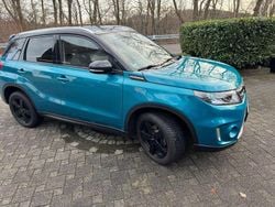 Blau Gebraucht 2016 Suzuki Vitara Comfort SUV | 14.950 € (Fairer Preis)