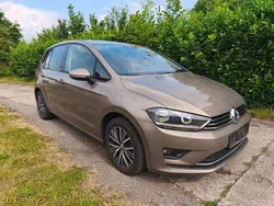 Gold Gebraucht 2016 VW Golf Sportsvan Allstar Van / Kleinbus | 9.999 € (Superpreis)