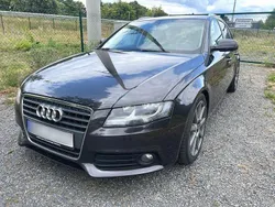 Grau Gebraucht 2010 Audi A4 Attraction Kombi | 4.990 € (Superpreis)