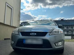 Silber Gebraucht 2010 Ford Mondeo Limousine | 2.399 €