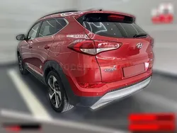 Rot metallic Gebraucht 2017 Hyundai Tucson Style SUV | 16.370 € (Fairer Preis)