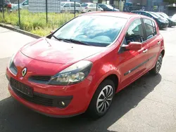 Rot Gebraucht 2007 Renault Clio II Exception Limousine | 2.900 € (Fairer Preis)