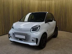 Schwarz Gebraucht 2021 Smart ForTwo Electric Drive Passion Coupé | 11.490 € (Fairer Preis)