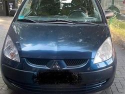 Blau Gebraucht 2006 Mitsubishi Colt Kleinwagen | 1.000 €