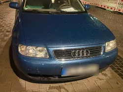 Blau Gebraucht 2000 Audi A3 Kleinwagen | 2.200 € (Fairer Preis)