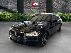 Carbonschwarz metallic (metallic) Gebraucht 2019 BMW 530 M Sport Kombi | 41.990 € (Teuer)
