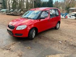 Rot Gebraucht 2009 Skoda Roomster Van / Kleinbus | 1.990 € (Guter Preis)