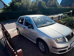 Silber Gebraucht 2005 Skoda Fabia Kleinwagen | 2.000 € (Fairer Preis)
