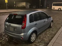Silber Gebraucht 2007 Ford Fiesta Kleinwagen | 1.650 €