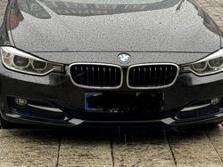 Schwarz Gebraucht 2012 BMW 320 Sport Line Kombi | 11.350 € (Etwas zu teuer)