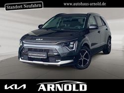 Interstellargrau Gebraucht 2024 Kia Niro Spirit SUV | 32.450 € (Fairer Preis)