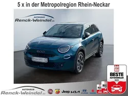 Blau Neu 2024 Fiat 600E La Prima SUV | 38.989 €
