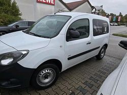 Weiß Gebraucht 2016 Mercedes 190 Limousine | 7.500 €