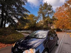 Blau Gebraucht 2005 VW Golf V Limousine | 2.400 € (Etwas zu teuer)