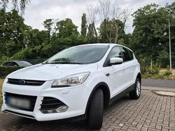 Weiß Gebraucht 2016 Ford Kuga SUV | 12.500 € (Guter Preis)