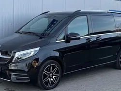 Obsidianschwarz metallic Gebraucht 2020 Mercedes V250 AMG line Van / Kleinbus | 62.499 € (Teuer)