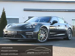 Grau Gebraucht 2022 Porsche Panamera Turbo S Limousine | 119.895 € (Guter Preis)