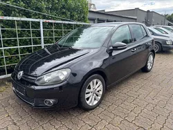 Schwarz Gebraucht 2011 VW Golf VI Style Kleinwagen | 4.990 € (Fairer Preis)