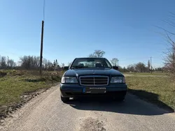 Schwarz Gebraucht 1994 Mercedes C180 Elegance Limousine | 5.200 €