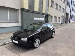 Schwarz Gebraucht 2001 VW Golf IV Limousine | 3.600 € (Fairer Preis)