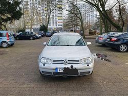 Silber Gebraucht 2001 VW Golf IV Limousine | 1.000 € (Guter Preis)