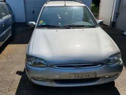 Silber Gebraucht 1998 Ford Escort Kombi | 875 €