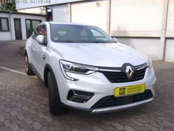 Weiß Gebraucht 2021 Renault Arkana Intens SUV | 20.890 € (Fairer Preis)