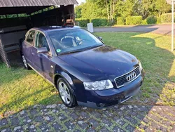Blau Gebraucht 2001 Audi A4 Limousine | 1.400 € (Guter Preis)