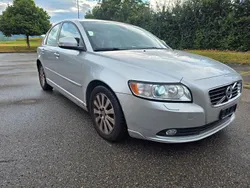 Grau Gebraucht 2011 Volvo S40 Limousine | 2.200 € (Fairer Preis)