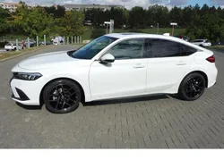 Weiß Gebraucht 2022 Honda Civic Advance Limousine | 33.990 € (Fairer Preis)