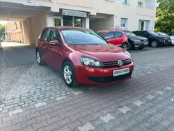 Amaryllisrot metallic Gebraucht 2009 VW Golf VI Comfortline Kleinwagen | 4.990 € (Guter Preis)