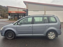 Grau Gebraucht 2007 VW Touran Trendline Van / Kleinbus | 2.290 € (Superpreis)