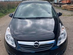 Schwarz Gebraucht 2009 Opel Corsa Sport Kleinwagen | 2.790 € (Etwas zu teuer)