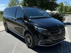 Schwarz Gebraucht 2024 Mercedes V300 Avantgarde Van / Kleinbus | 65.999 € (Guter Preis)