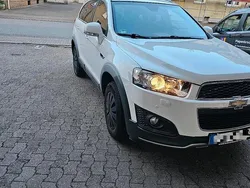 Weiß Gebraucht 2013 Chevrolet Captiva SUV | 9.999 € (Fairer Preis)