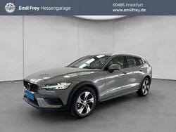 Grau Gebraucht 2023 Volvo V60 CC Plus Kombi | 38.700 € (Guter Preis)