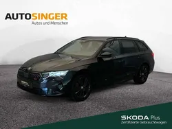 Schwarz Gebraucht 2024 Skoda Octavia RS Kombi | 37.770 € (Guter Preis)