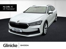 Weiß Gebraucht 2024 Skoda Superb Selection Kombi | 31.440 € (Guter Preis)