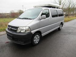 Silber Gebraucht 2009 Toyota HiAce Van / Kleinbus | 19.999 €
