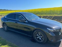 Schwarz Gebraucht 2024 BMW 520 Sport Line Limousine | 43.000 €