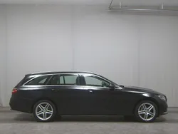 Schwarz Gebraucht 2021 Mercedes E300 Avantgarde Kombi | 19.490 € (Fairer Preis)